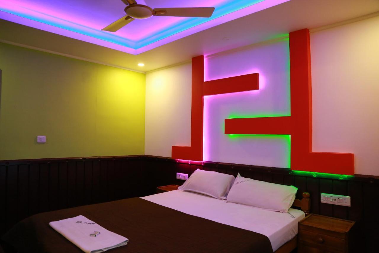 Cosy Premium Houseboats Hotel Alappuzha Exterior photo