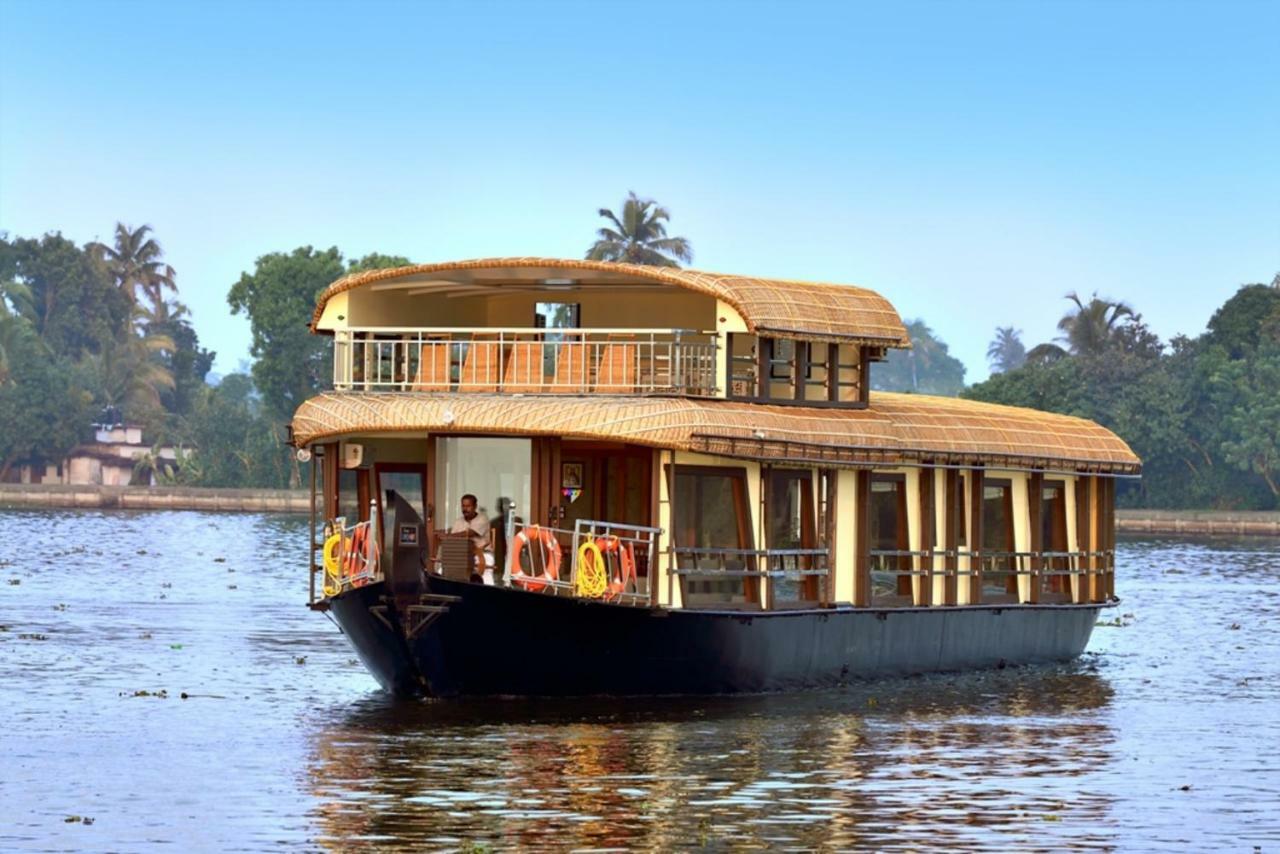 Cosy Premium Houseboats Hotel Alappuzha Exterior photo